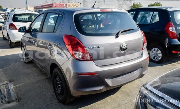 Imported Hyundai i20 Other Makiinaa iti Import - Dubai keessatti Somalia keessatti Imported Hyundai i20 Other Makiinaa iti Import - Dubai keessatti Somalia keessatti