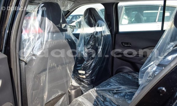 Acheter Import Utilitaire Nissan Evalia Noir à Import - Dubai, Somalie Acheter Import Utilitaire Nissan Evalia Noir à Import - Dubai, Somalie