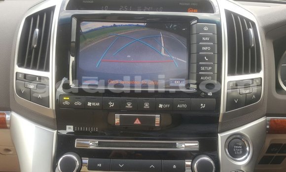 Acheter Neuf Voiture Toyota Land Cruiser Noir à Hargeysa, Somaliland Acheter Neuf Voiture Toyota Land Cruiser Noir à Hargeysa, Somaliland