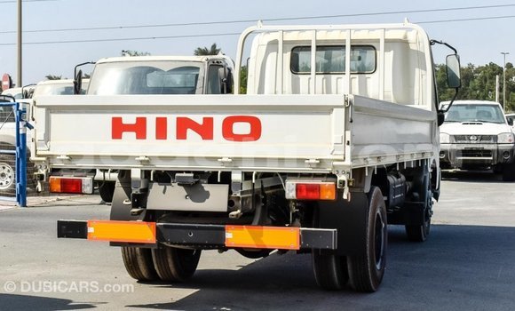 Acheter Import Utilitaire Hino 300 Series Blanc à Import - Dubai, Somalie Acheter Import Utilitaire Hino 300 Series Blanc à Import - Dubai, Somalie