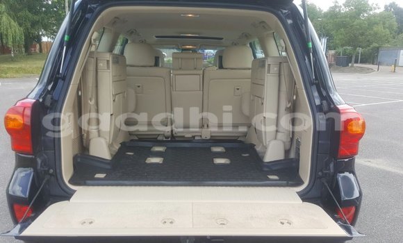 Acheter Neuf Voiture Toyota Land Cruiser Noir à Hargeysa, Somaliland Acheter Neuf Voiture Toyota Land Cruiser Noir à Hargeysa, Somaliland