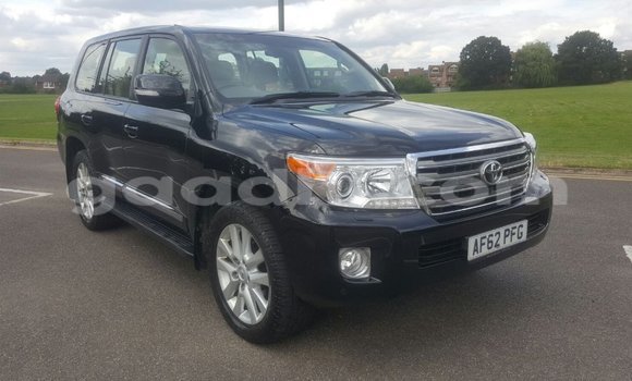 Acheter Neuf Voiture Toyota Land Cruiser Noir à Hargeysa, Somaliland Acheter Neuf Voiture Toyota Land Cruiser Noir à Hargeysa, Somaliland
