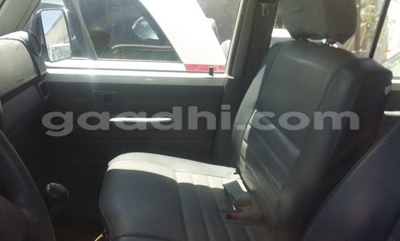 Nunua Ilio tumika Toyota Land Cruiser Nyeupe Gari ndani ya Mogadishu nchini Somalia Nunua Ilio tumika Toyota Land Cruiser Nyeupe Gari ndani ya Mogadishu nchini Somalia