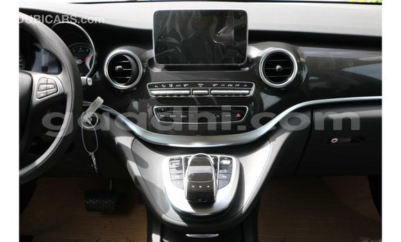 Buy Import Mercedes-Benz 250 Black Car in Import - Dubai in Somalia Buy Import Mercedes-Benz 250 Black Car in Import - Dubai in Somalia