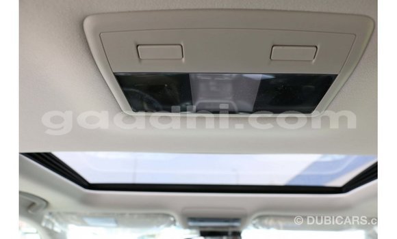 Nunua Imported Toyota Land Cruiser Nyeupe Gari ndani ya Import - Dubai nchini Somalia Nunua Imported Toyota Land Cruiser Nyeupe Gari ndani ya Import - Dubai nchini Somalia