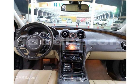 Imported Jaguar XJ Black Makiinaa iti Import - Dubai keessatti Somalia keessatti Imported Jaguar XJ Black Makiinaa iti Import - Dubai keessatti Somalia keessatti