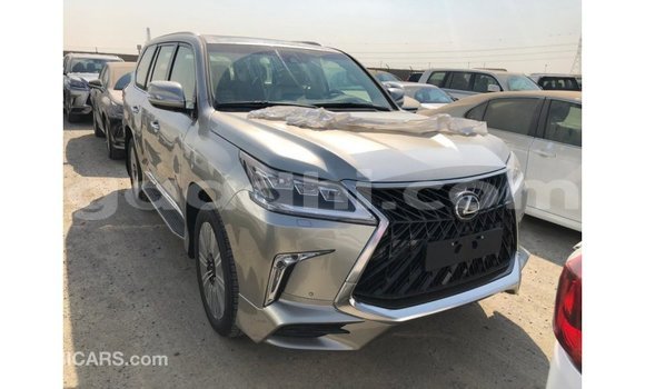اشتري Imported Lexus LX آخر سيارة في Import - Dubai في الصومال اشتري Imported Lexus LX آخر سيارة في Import - Dubai في الصومال
