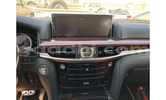 اشتري Imported Lexus LX آخر سيارة في Import - Dubai في الصومال اشتري Imported Lexus LX آخر سيارة في Import - Dubai في الصومال