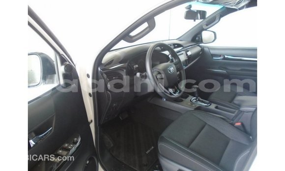 Buy Import Toyota Hilux White Car in Import - Dubai in Somalia Buy Import Toyota Hilux White Car in Import - Dubai in Somalia