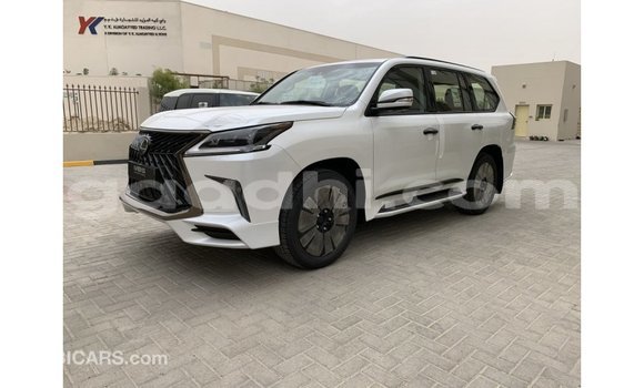 اشتري Imported Lexus LX أبيض سيارة في Import - Dubai في الصومال اشتري Imported Lexus LX أبيض سيارة في Import - Dubai في الصومال