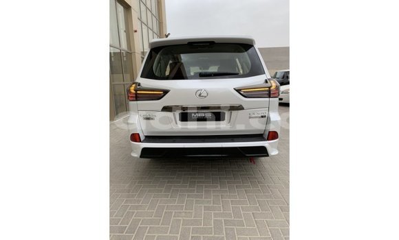 اشتري Imported Lexus LX أبيض سيارة في Import - Dubai في الصومال اشتري Imported Lexus LX أبيض سيارة في Import - Dubai في الصومال