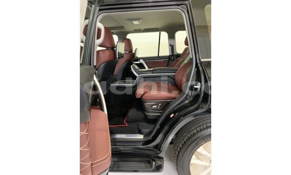 اشتري Imported Toyota Land Cruiser أسود سيارة في Import - Dubai في الصومال اشتري Imported Toyota Land Cruiser أسود سيارة في Import - Dubai في الصومال