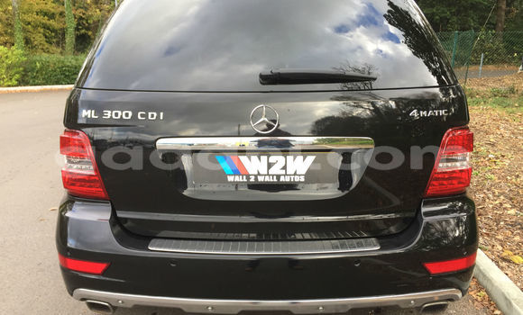 Buy Used Mercedes-Benz ML–Class Black Car in Mogadishu in Somalia Buy Used Mercedes-Benz ML–Class Black Car in Mogadishu in Somalia