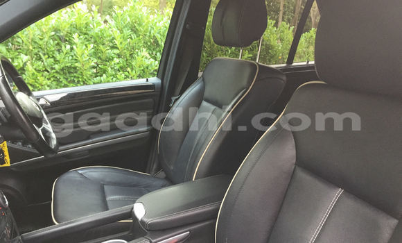 Buy Used Mercedes-Benz ML–Class Black Car in Mogadishu in Somalia Buy Used Mercedes-Benz ML–Class Black Car in Mogadishu in Somalia