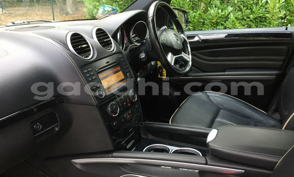 Buy Used Mercedes-Benz ML–Class Black Car in Mogadishu in Somalia Buy Used Mercedes-Benz ML–Class Black Car in Mogadishu in Somalia