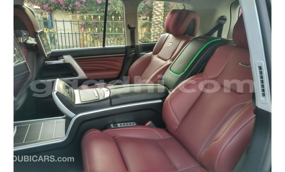 اشتري Imported Toyota Land Cruiser أسود سيارة في Import - Dubai في الصومال اشتري Imported Toyota Land Cruiser أسود سيارة في Import - Dubai في الصومال