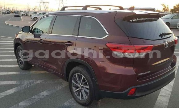 اشتري Imported Toyota Highlander آخر سيارة في Import - Dubai في الصومال اشتري Imported Toyota Highlander آخر سيارة في Import - Dubai في الصومال