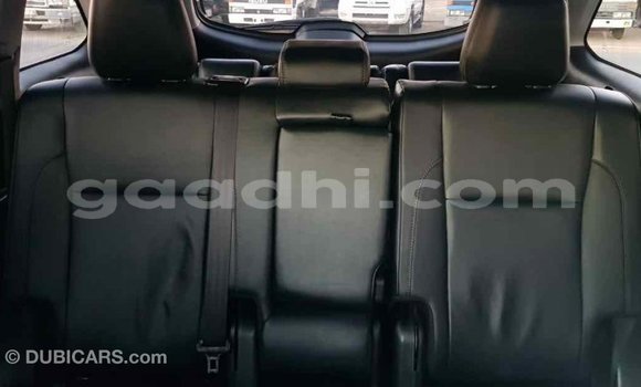 اشتري Imported Toyota Highlander آخر سيارة في Import - Dubai في الصومال اشتري Imported Toyota Highlander آخر سيارة في Import - Dubai في الصومال