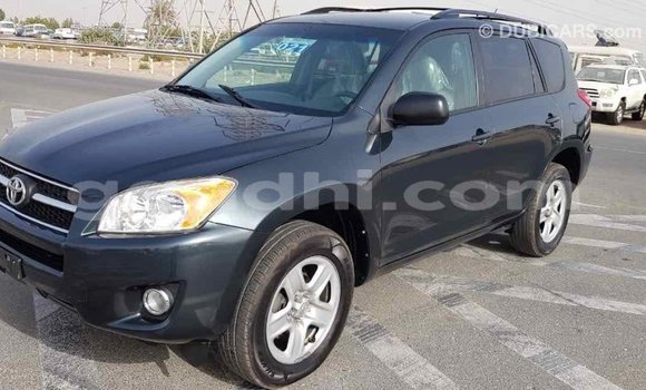 اشتري Imported Toyota HiAce أخضر شاحنة في Import - Dubai في الصومال اشتري Imported Toyota HiAce أخضر شاحنة في Import - Dubai في الصومال