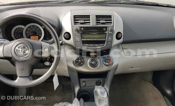 اشتري Imported Toyota HiAce أخضر شاحنة في Import - Dubai في الصومال اشتري Imported Toyota HiAce أخضر شاحنة في Import - Dubai في الصومال