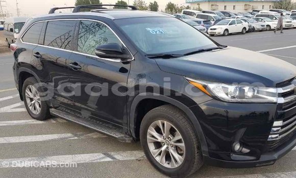 اشتري Imported Toyota Highlander أسود سيارة في Import - Dubai في الصومال اشتري Imported Toyota Highlander أسود سيارة في Import - Dubai في الصومال