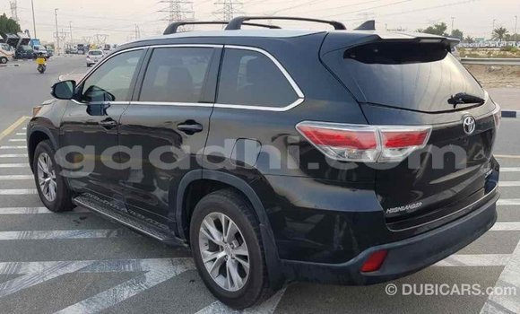 اشتري Imported Toyota Highlander أسود سيارة في Import - Dubai في الصومال اشتري Imported Toyota Highlander أسود سيارة في Import - Dubai في الصومال