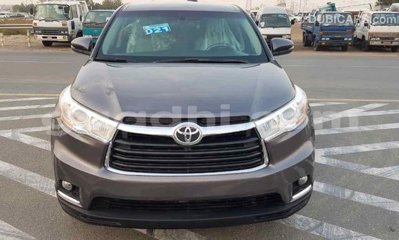 ይግዙ Imported Toyota Highlander ሌላ መኪና በ Import - Dubai በ ሶማሊያ ይግዙ Imported Toyota Highlander ሌላ መኪና በ Import - Dubai በ ሶማሊያ