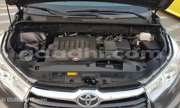 ይግዙ Imported Toyota Highlander ሌላ መኪና በ Import - Dubai በ ሶማሊያ ይግዙ Imported Toyota Highlander ሌላ መኪና በ Import - Dubai በ ሶማሊያ