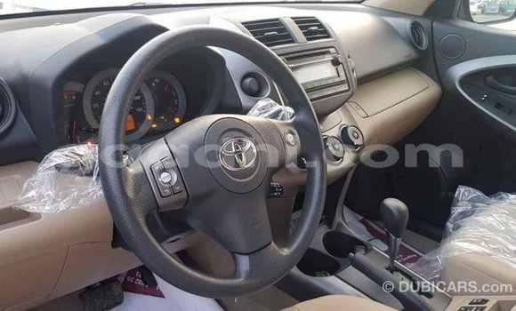 اشتري Imported Toyota HiAce بنى شاحنة في Import - Dubai في الصومال اشتري Imported Toyota HiAce بنى شاحنة في Import - Dubai في الصومال