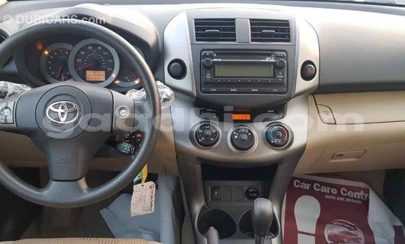 اشتري Imported Toyota HiAce بنى شاحنة في Import - Dubai في الصومال اشتري Imported Toyota HiAce بنى شاحنة في Import - Dubai في الصومال