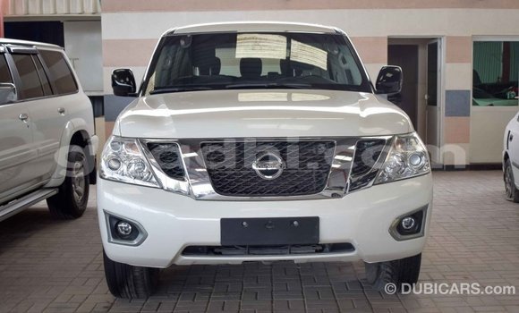 Imported Nissan Patrol White Makiinaa iti Import - Dubai keessatti Somalia keessatti Imported Nissan Patrol White Makiinaa iti Import - Dubai keessatti Somalia keessatti
