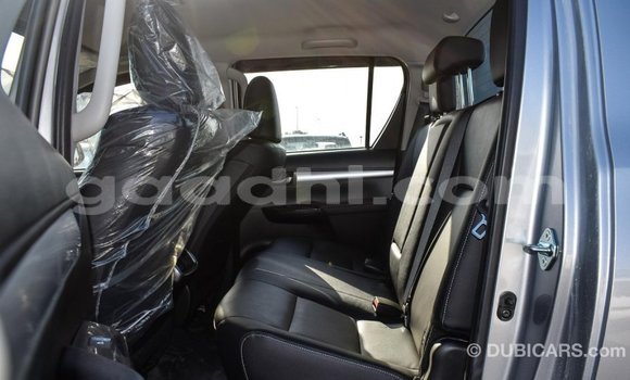 Acheter Import Voiture Toyota Hilux Autre à Import - Dubai, Somalie Acheter Import Voiture Toyota Hilux Autre à Import - Dubai, Somalie