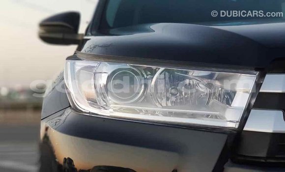 ይግዙ Imported Toyota Highlander ጥቁር መኪና በ Import - Dubai በ ሶማሊያ ይግዙ Imported Toyota Highlander ጥቁር መኪና በ Import - Dubai በ ሶማሊያ