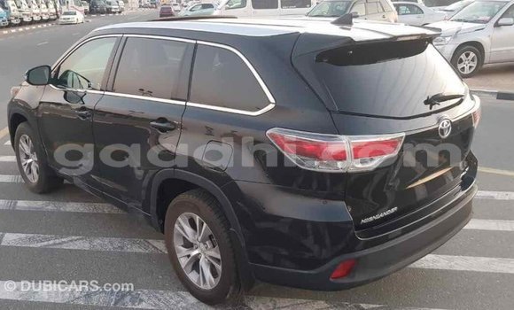 ይግዙ Imported Toyota Highlander ጥቁር መኪና በ Import - Dubai በ ሶማሊያ ይግዙ Imported Toyota Highlander ጥቁር መኪና በ Import - Dubai በ ሶማሊያ