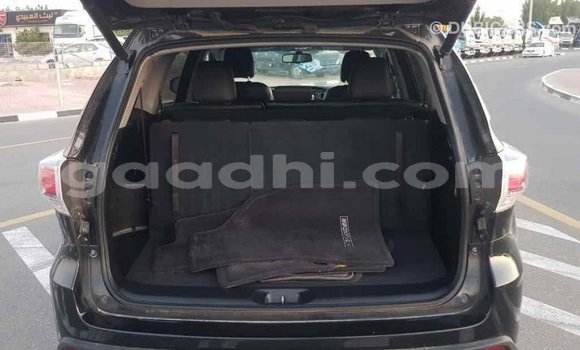 ይግዙ Imported Toyota Highlander ጥቁር መኪና በ Import - Dubai በ ሶማሊያ ይግዙ Imported Toyota Highlander ጥቁር መኪና በ Import - Dubai በ ሶማሊያ