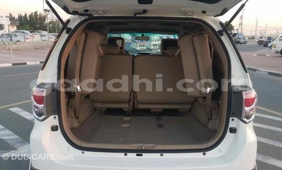 ይግዙ Imported Toyota Fortuner ነጭ መኪና በ Import - Dubai በ ሶማሊያ ይግዙ Imported Toyota Fortuner ነጭ መኪና በ Import - Dubai በ ሶማሊያ