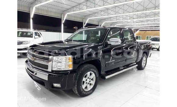 Imported Chevrolet Silverado Black Makiinaa iti Import - Dubai keessatti Somalia keessatti Imported Chevrolet Silverado Black Makiinaa iti Import - Dubai keessatti Somalia keessatti