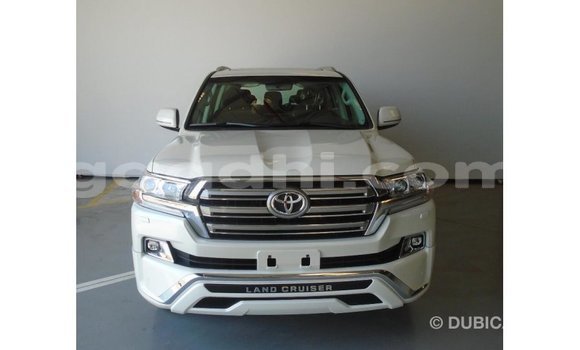 Imported Toyota Land Cruiser Other Makiinaa iti Import - Dubai keessatti Somalia keessatti Imported Toyota Land Cruiser Other Makiinaa iti Import - Dubai keessatti Somalia keessatti