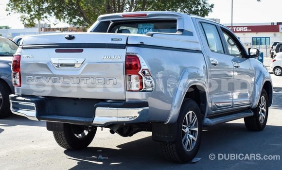 Imported Toyota Hilux Other Makiinaa iti Import - Dubai keessatti Somalia keessatti Imported Toyota Hilux Other Makiinaa iti Import - Dubai keessatti Somalia keessatti
