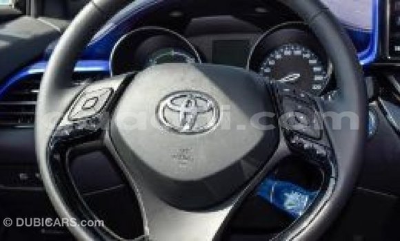 اشتري Imported Toyota C-HR آخر سيارة في Import - Dubai في الصومال اشتري Imported Toyota C-HR آخر سيارة في Import - Dubai في الصومال