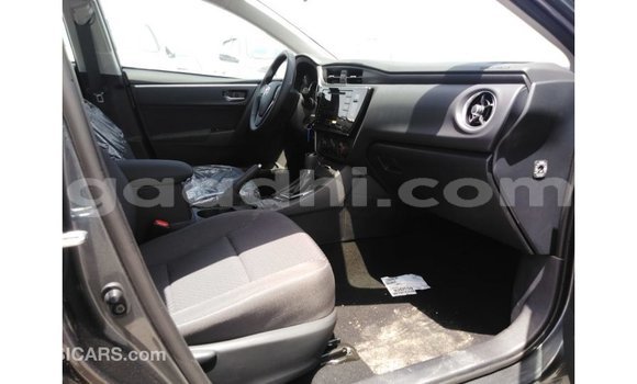 اشتري Imported Toyota Corolla آخر سيارة في Import - Dubai في الصومال اشتري Imported Toyota Corolla آخر سيارة في Import - Dubai في الصومال