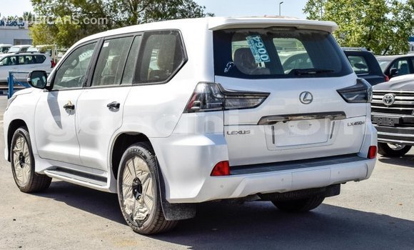 اشتري Imported Lexus LX أبيض سيارة في Import - Dubai في الصومال اشتري Imported Lexus LX أبيض سيارة في Import - Dubai في الصومال