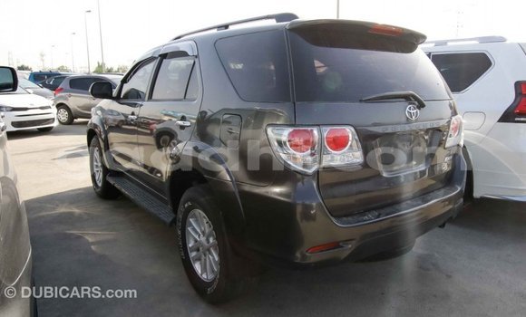 ይግዙ Imported Toyota Fortuner ሌላ መኪና በ Import - Dubai በ ሶማሊያ ይግዙ Imported Toyota Fortuner ሌላ መኪና በ Import - Dubai በ ሶማሊያ
