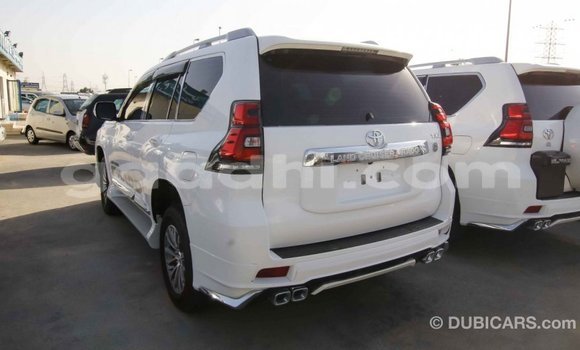 Imported Toyota Prado White Makiinaa iti Import - Dubai keessatti Somalia keessatti Imported Toyota Prado White Makiinaa iti Import - Dubai keessatti Somalia keessatti