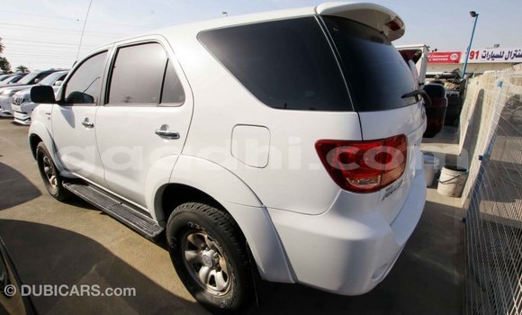 ይግዙ Imported Toyota Fortuner ነጭ መኪና በ Import - Dubai በ ሶማሊያ ይግዙ Imported Toyota Fortuner ነጭ መኪና በ Import - Dubai በ ሶማሊያ
