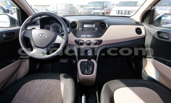 Imported Hyundai i10 White Makiinaa iti Import - Dubai keessatti Somalia keessatti Imported Hyundai i10 White Makiinaa iti Import - Dubai keessatti Somalia keessatti