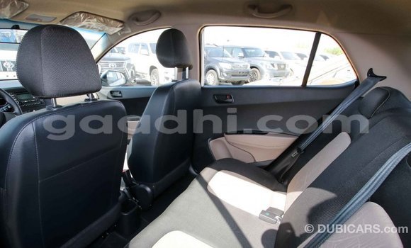 Imported Hyundai i10 White Makiinaa iti Import - Dubai keessatti Somalia keessatti Imported Hyundai i10 White Makiinaa iti Import - Dubai keessatti Somalia keessatti