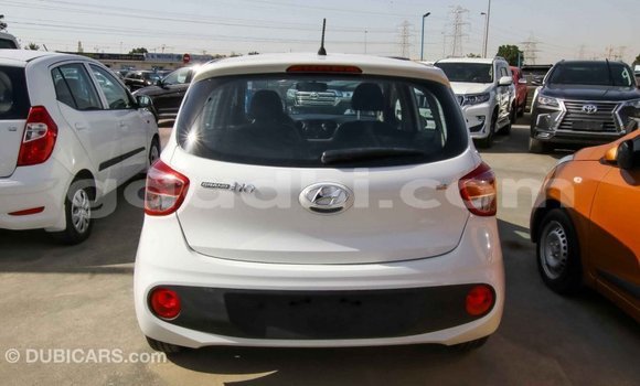 Imported Hyundai i10 White Makiinaa iti Import - Dubai keessatti Somalia keessatti Imported Hyundai i10 White Makiinaa iti Import - Dubai keessatti Somalia keessatti