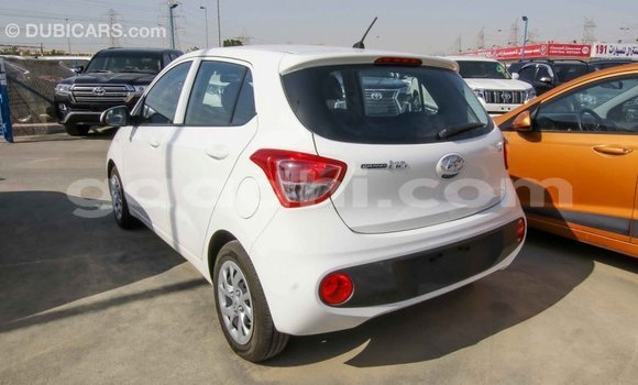 Imported Hyundai i10 White Makiinaa iti Import - Dubai keessatti Somalia keessatti Imported Hyundai i10 White Makiinaa iti Import - Dubai keessatti Somalia keessatti
