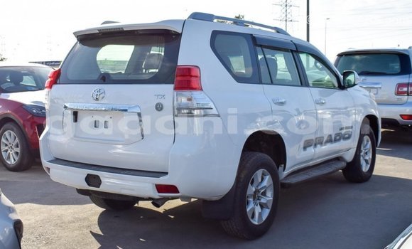 Imported Toyota Prado White Makiinaa iti Import - Dubai keessatti Somalia keessatti Imported Toyota Prado White Makiinaa iti Import - Dubai keessatti Somalia keessatti